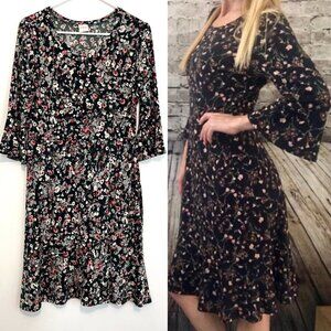 KAILEIGH Gretta Greta Knit Dress Dark Green Pink Floral 3/4 Sleeve Bell Sleeve L